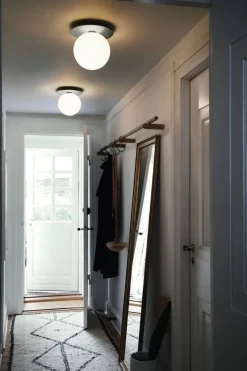 Nuura Liila 1 vägg/taklampa, stor, silver - opal