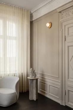 Nuura Liila Muuse vägg-/taklampa, liten, Nordic gold - opal