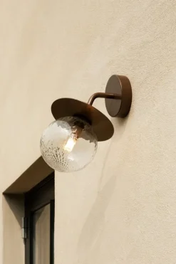 Nuura Liila Outdoor vägglampa, mörk brons - optic clear