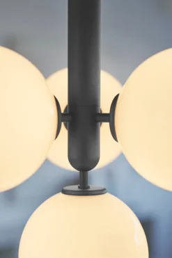 Nuura Miira 4 pendellampa, klippgrå - opal