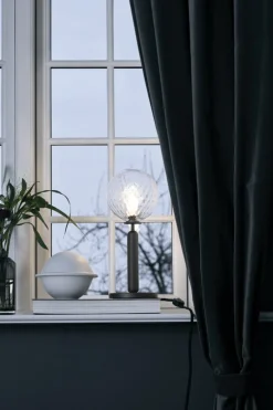 Nuura Miira bordslampa, klippgrå - klar