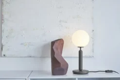 Nuura Miira bordslampa, klippgrå - opal