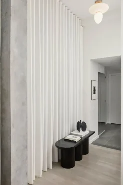 Nuura Rizzatto 42 taklampa, mässing - opalvit