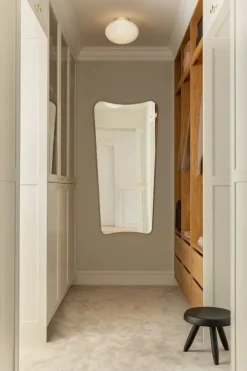 Nuura Rizzatto 301 taklampa, satinmässing - opalvit