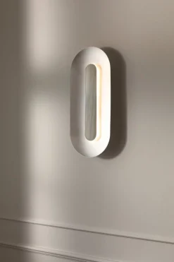 Nuura Sasi Large vägglampa, silver