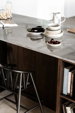 Oaklings Saga hög barnstol, svartbetsad ek