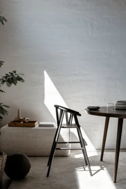 Oaklings Saga hög barnstol, svartbetsad ek