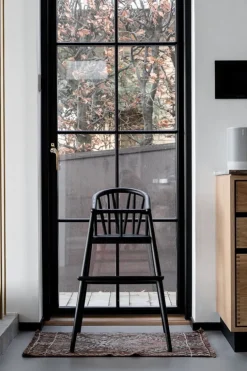 Oaklings Saga hög barnstol, svartbetsad ek