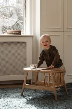 Oaklings Smilla småbarnstol med bricka, ek