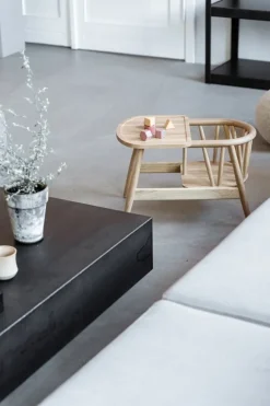 Oaklings Smilla småbarnstol med bricka, ek