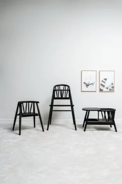 Oaklings Smilla småbarnstol med bricka, svartbetsad ek