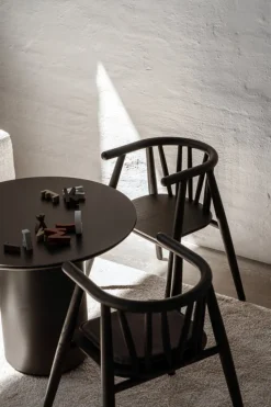 Oaklings Storm barnstol, svartbetsad ek