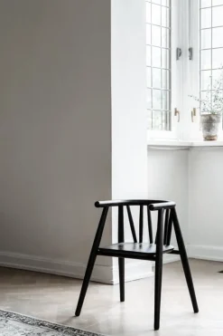 Oaklings Storm barnstol, svartbetsad ek