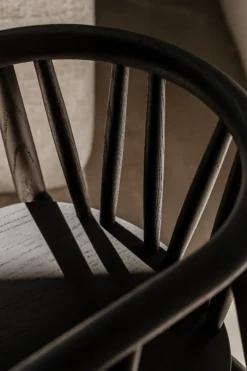 Oaklings Storm barnstol, svartbetsad ek