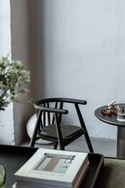 Oaklings Storm barnstol, svartbetsad ek