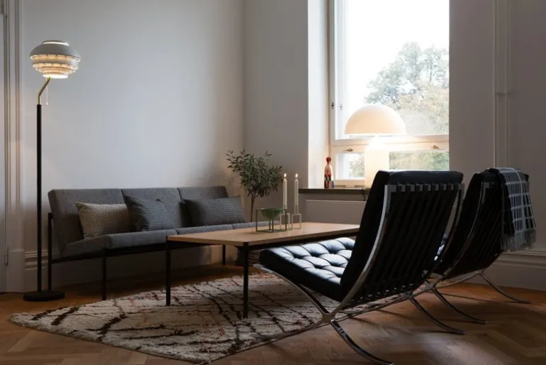 Oluce Atollo 235 bordslampa, vit