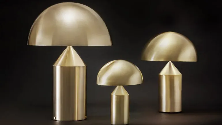 Oluce Atollo 238 bordslampa, guld