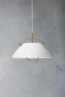 Pandul Wegner pendellampa, vit - guld