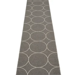 Pappelina Boo matta 70 x 300 cm, träkol - linne