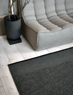 Pappelina Edit matta, 140 x 200 cm, svart