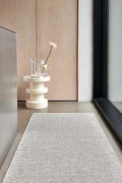 Pappelina Emm matta, 70 x 300 cm, fossil grey - stone metallic