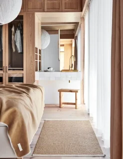 Pappelina Mono matta, 85 x 260 cm, ockra