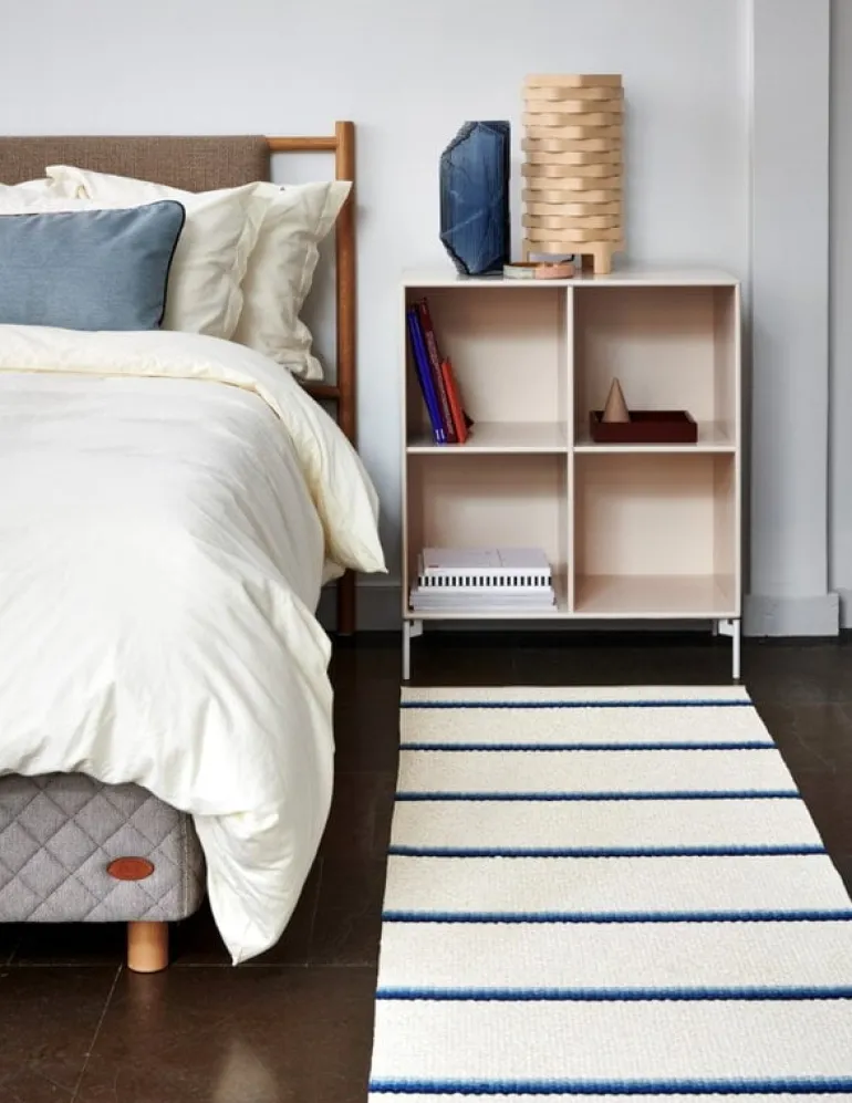 Pappelina Olle matta 70 x 240 cm, blå - vanilj