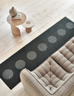 Pappelina Vera 2.0 matta, 70 x 200 cm, svart - svartmetallic