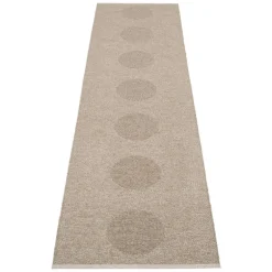 Pappelina Vera 2.0 matta, 70 x 280 cm, mörkt linne - linnemetallic