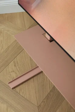 Pedestal Bendy Tall tv-bänk, dusty rose