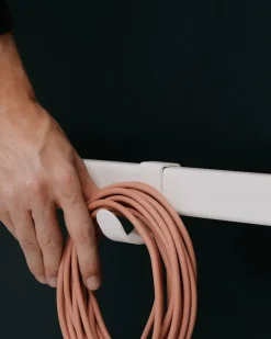 Pedestal Hook Mount, pearl