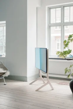 Pedestal Hopper tv-bänk, light oak