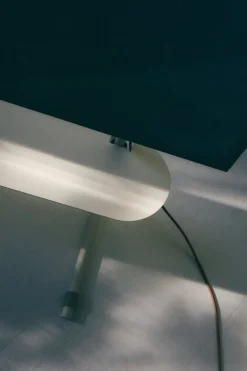 Pedestal Pipe hylla, pärlvit