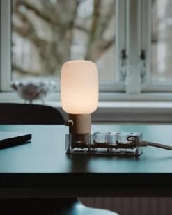 Pedestal Power Bar, 2 m, Ghost