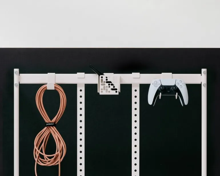 Pedestal Remote Box-hållare, charcoal