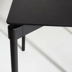 Petite Friture Fromme matbord, 70 x 70 cm, svart