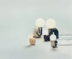 Petite Friture Neotenic bordslampa, 26 cm, platina