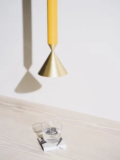 Pholc Apollo 79 pendellampa, honey gold - polerad mässing