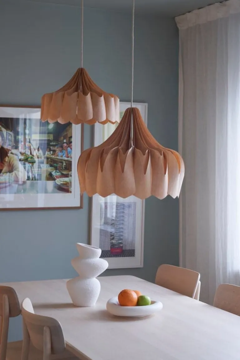 Pilke Lights Pioni pendellampa, liten, björk