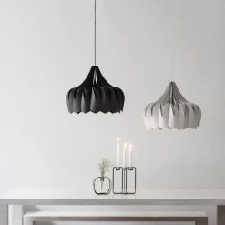 Pilke Lights Pioni stor pendellampa, svart