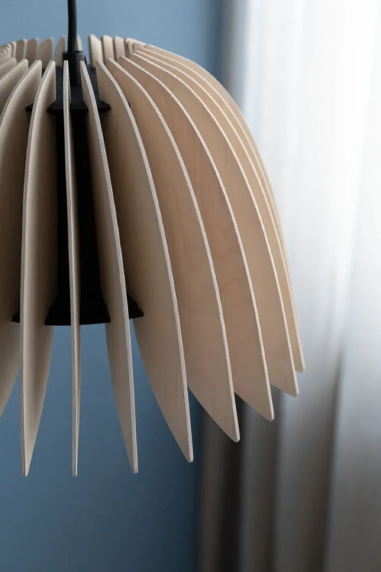 Pilke Lights Verna 34 pendellampa, björk