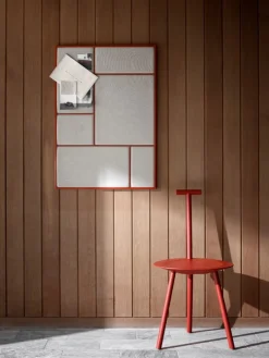 PLEASE WAIT to be SEATED Nouveau Pin tavla, stor, baskiskt röd - naturlig kanvas