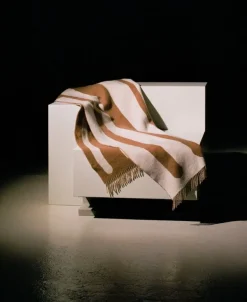 Raawii Brush filt, tan - milk