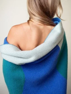 Raawii Teenagers from Mars filt, vit - blå - bladgrön