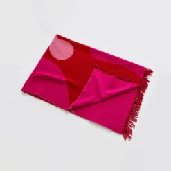 Raawii Teenagers from Mars filt, röd - rosa - vit