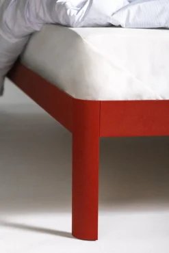 ReFramed Sängram med lameller, djupröd