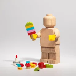 Room Copenhagen Lego träminifigur, ek