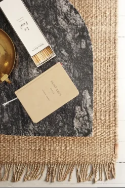 Roots Living Fringe Hemp matta, naturfärgad