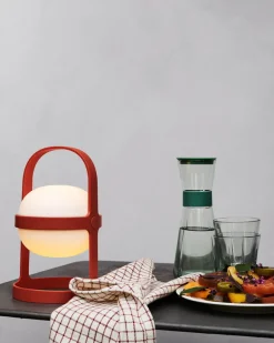 Rosendahl Soft Spot Solar Circular bärbar bordslampa, 25 cm, terrakotta