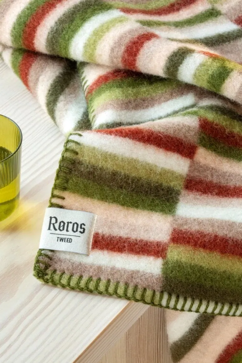 Røros Tweed Ida filt, 135 x 200 cm, oliv - vinröd